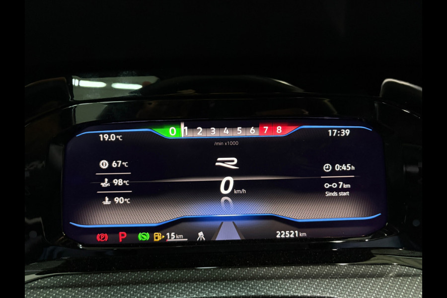 Volkswagen Golf 2.0 TSI R 4Motion Akra Performance