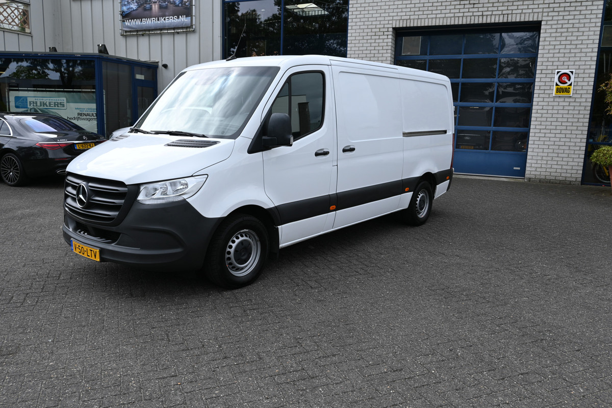 Mercedes-Benz Sprinter 315 CDI L2H1 MBUX Navigatie met camera, Linker schuifdeur, Standkachel Mercedes-Benz Sprinter 315 CDI L2H1 MBUX Navigatie met camera, Linker schuifdeur, Standkachel