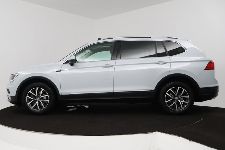 Volkswagen Tiguan Allspace 1.4 TSI Comfortline Business 7p (PANORAMADAK, STOELVERWARMING, CARPLAY, PARKEERSENSOREN, AUTOMAAT)