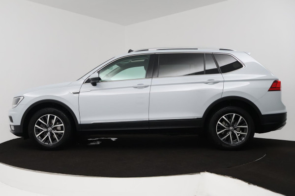 Volkswagen Tiguan Allspace 1.4 TSI Comfortline Business 7p (PANORAMADAK, STOELVERWARMING, CARPLAY, PARKEERSENSOREN, AUTOMAAT)