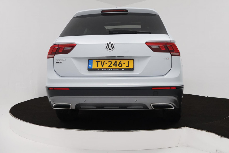 Volkswagen Tiguan Allspace 1.4 TSI Comfortline Business 7p (PANORAMADAK, STOELVERWARMING, CARPLAY, PARKEERSENSOREN, AUTOMAAT)