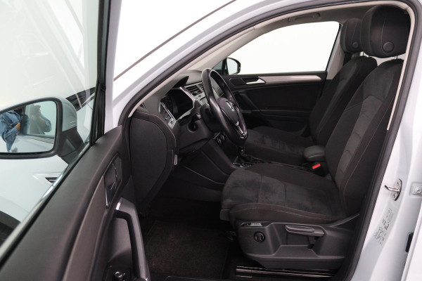 Volkswagen Tiguan Allspace 1.4 TSI Comfortline Business 7p (PANORAMADAK, STOELVERWARMING, CARPLAY, PARKEERSENSOREN, AUTOMAAT)
