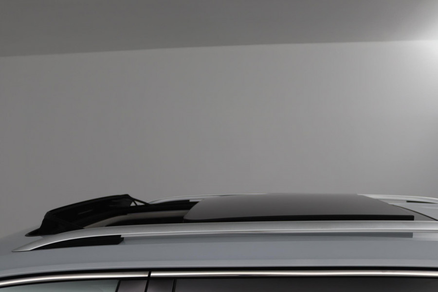 Volkswagen Tiguan Allspace 1.4 TSI Comfortline Business 7p (PANORAMADAK, STOELVERWARMING, CARPLAY, PARKEERSENSOREN, AUTOMAAT)