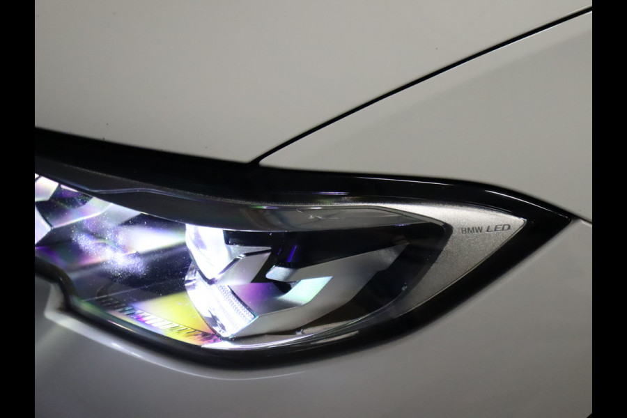 BMW 3 Serie Touring 320i M Sport [LIVE COCKPIT, DAB, LED, APPLE CARPLAY, M SPORTSTUUR, TREKHAAK AFNEEMBAAR, CRUISE, CLIMATE, NIEUWSTAAT]