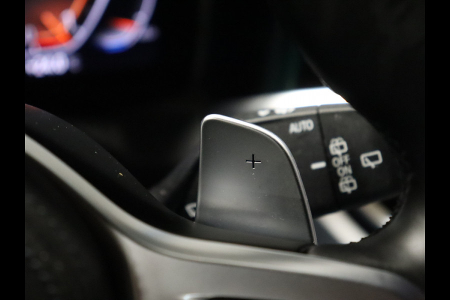 BMW 3 Serie Touring 320i M Sport [LIVE COCKPIT, DAB, LED, APPLE CARPLAY, M SPORTSTUUR, TREKHAAK AFNEEMBAAR, CRUISE, CLIMATE, NIEUWSTAAT]