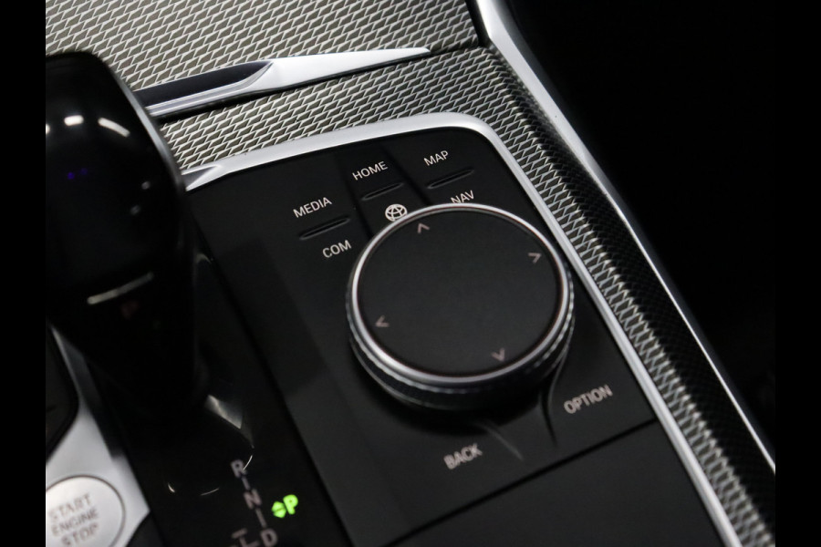 BMW 3 Serie Touring 320i M Sport [LIVE COCKPIT, DAB, LED, APPLE CARPLAY, M SPORTSTUUR, TREKHAAK AFNEEMBAAR, CRUISE, CLIMATE, NIEUWSTAAT]