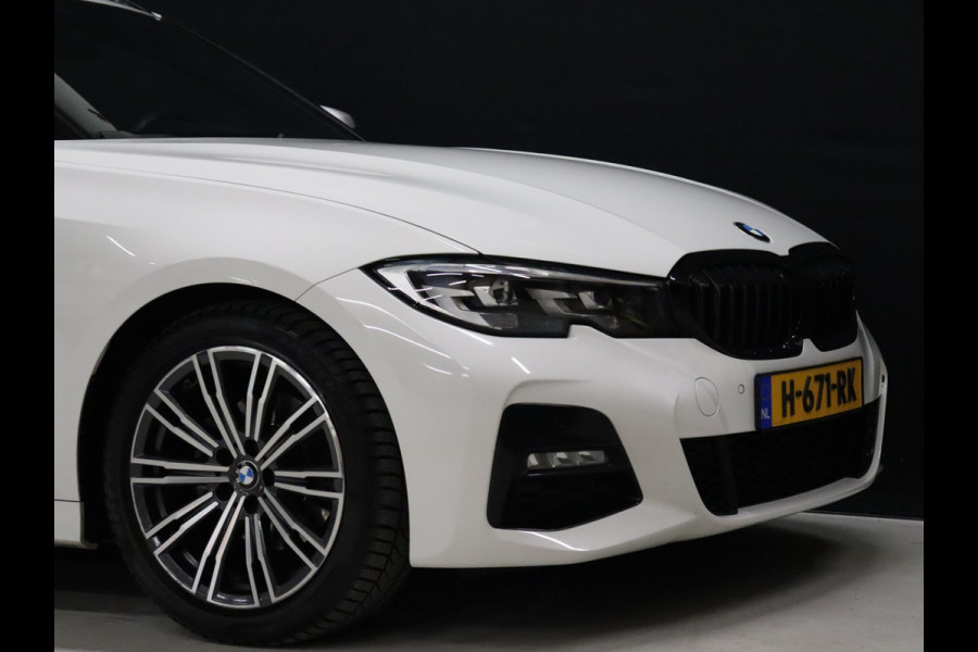 BMW 3 Serie Touring 320i M Sport [LIVE COCKPIT, DAB, LED, APPLE CARPLAY, M SPORTSTUUR, TREKHAAK AFNEEMBAAR, CRUISE, CLIMATE, NIEUWSTAAT]