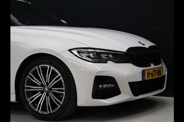 BMW 3 Serie Touring 320i M Sport [LIVE COCKPIT, DAB, LED, APPLE CARPLAY, M SPORTSTUUR, TREKHAAK AFNEEMBAAR, CRUISE, CLIMATE, NIEUWSTAAT]
