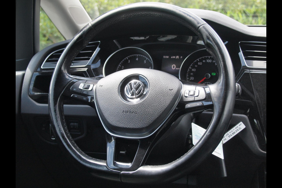 Volkswagen Touran 1.4 TSI Highline 7persoons | Automaat | Trekhaak | Parkeersensoren | Cruise Control |