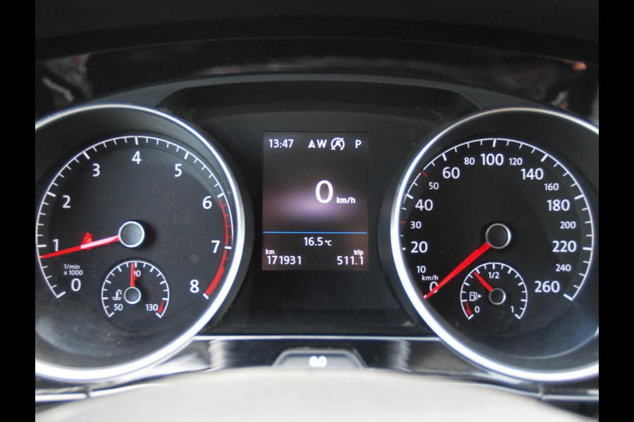 Volkswagen Touran 1.4 TSI Highline 7persoons | Automaat | Trekhaak | Parkeersensoren | Cruise Control |