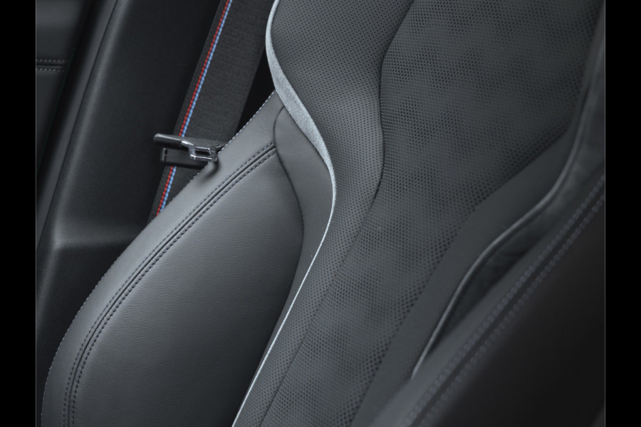 BMW 3 Serie Touring M3 xDrive Competition - Facelift - Head-up - Harman Kardon