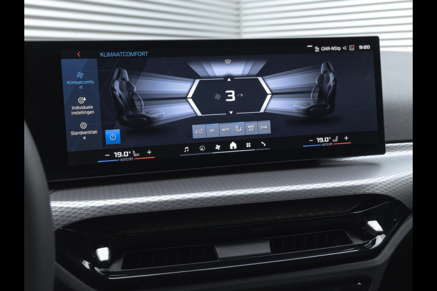BMW 3 Serie Touring M3 xDrive Competition - Facelift - Head-up - Harman Kardon
