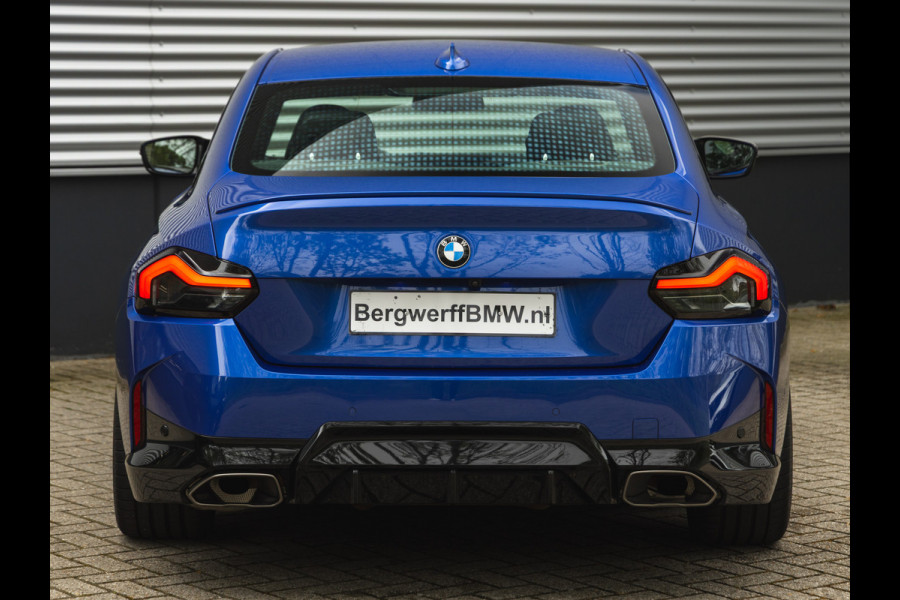 BMW 2 Serie Coupé M240i xDrive - M-Sportzetels - Bilstein EVO SE - Head-Up - Harman Kardon