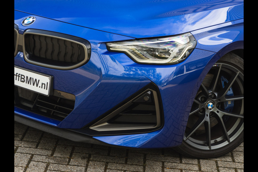 BMW 2 Serie Coupé M240i xDrive - M-Sportzetels - Bilstein EVO SE - Head-Up - Harman Kardon