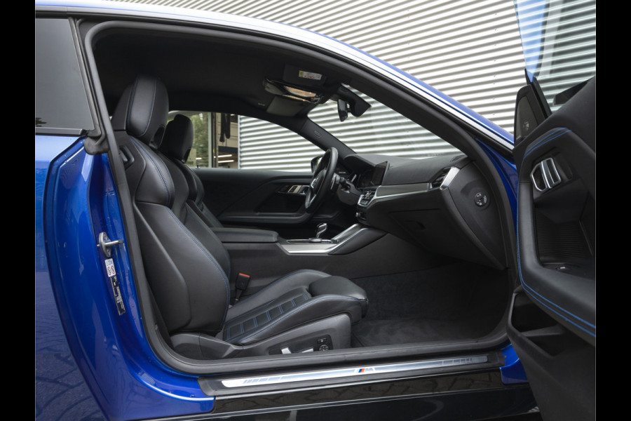 BMW 2 Serie Coupé M240i xDrive - M-Sportzetels - Bilstein EVO SE - Head-Up - Harman Kardon