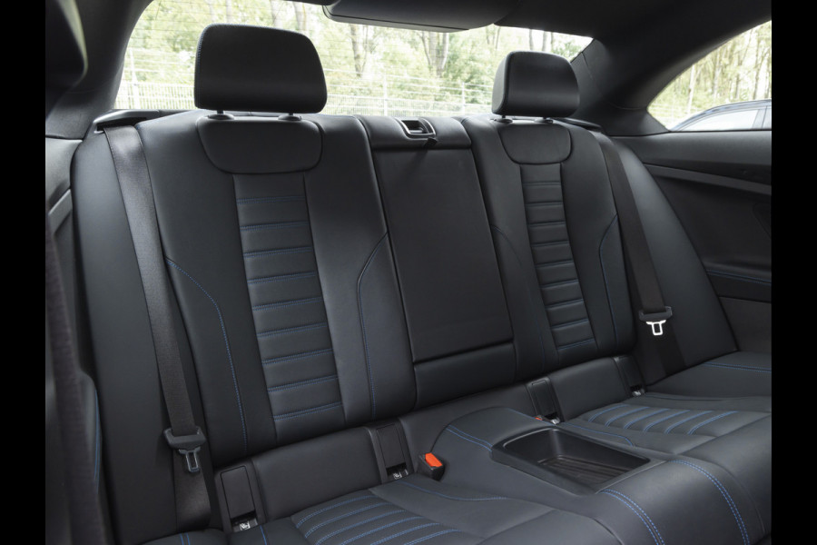 BMW 2 Serie Coupé M240i xDrive - M-Sportzetels - Bilstein EVO SE - Head-Up - Harman Kardon