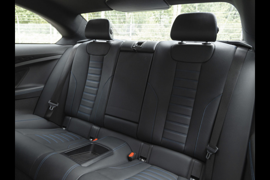 BMW 2 Serie Coupé M240i xDrive - M-Sportzetels - Bilstein EVO SE - Head-Up - Harman Kardon