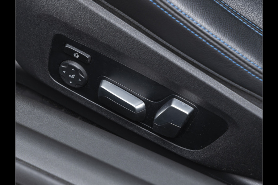 BMW 2 Serie Coupé M240i xDrive - M-Sportzetels - Bilstein EVO SE - Head-Up - Harman Kardon