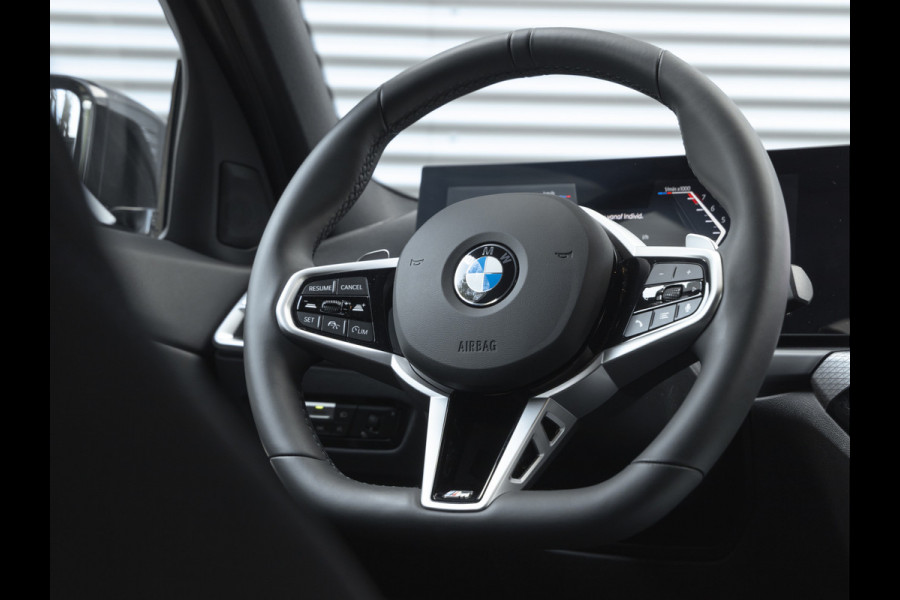 BMW 3 Serie Touring 330i xDrive - M-Sport - LCI 2 - ACC - Trekhaak - Getint Glas