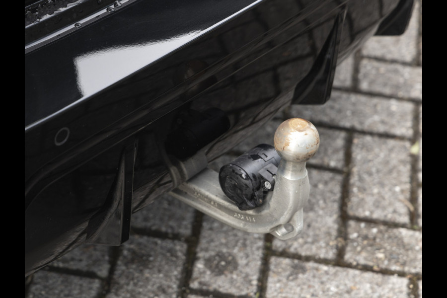 BMW 3 Serie Touring 330i xDrive - M-Sport - LCI 2 - ACC - Trekhaak - Getint Glas