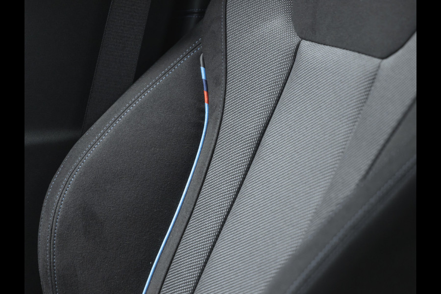 BMW 3 Serie Touring 330i xDrive - M-Sport - LCI 2 - ACC - Trekhaak - Getint Glas