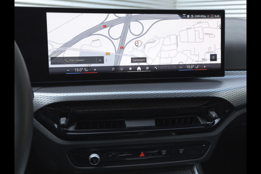 BMW 3 Serie Touring 330i xDrive - M-Sport - LCI 2 - ACC - Trekhaak - Getint Glas