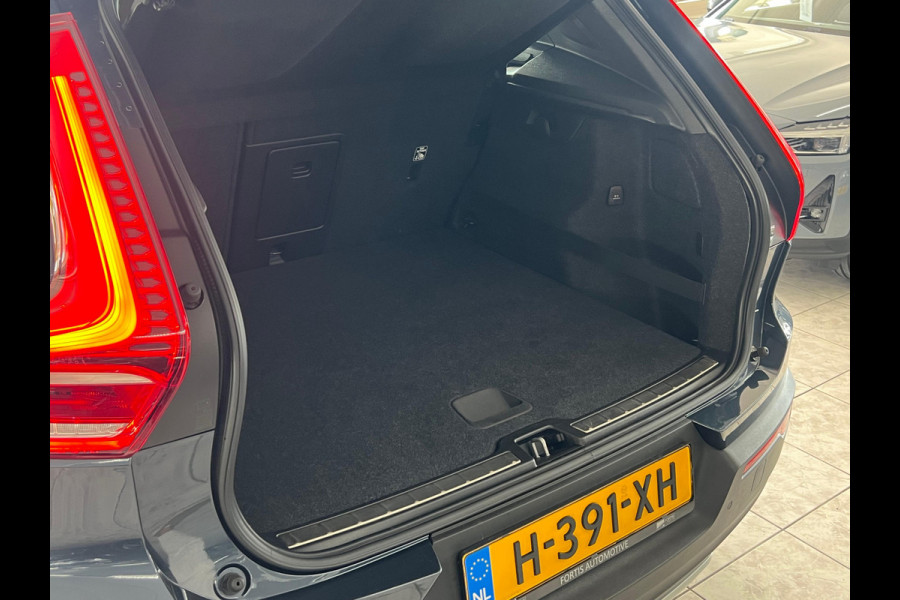Volvo XC40 1.5 T5 Twin Engine Inscription NL AUTO | LEDER | STOELVERW |6x voorraad