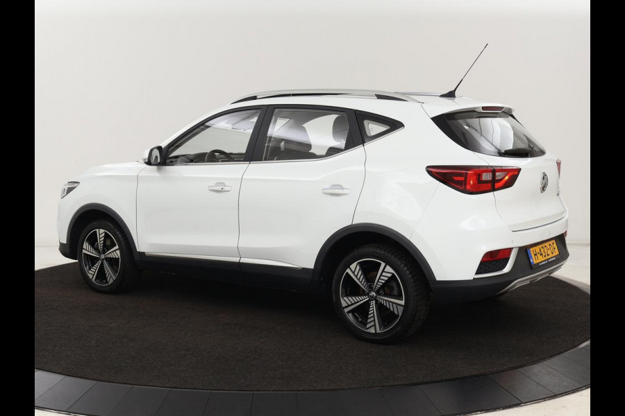 MG ZS EV Luxury 45 kWh | Panoramadak | Leder | Stoelverwarming | Carplay | Adaptive cruise | Camera | Keyless | Full LED | Navigatie