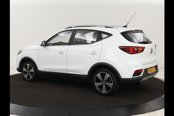 MG ZS EV Luxury 45 kWh | Panoramadak | Leder | Stoelverwarming | Carplay | Adaptive cruise | Camera | Keyless | Full LED | Navigatie