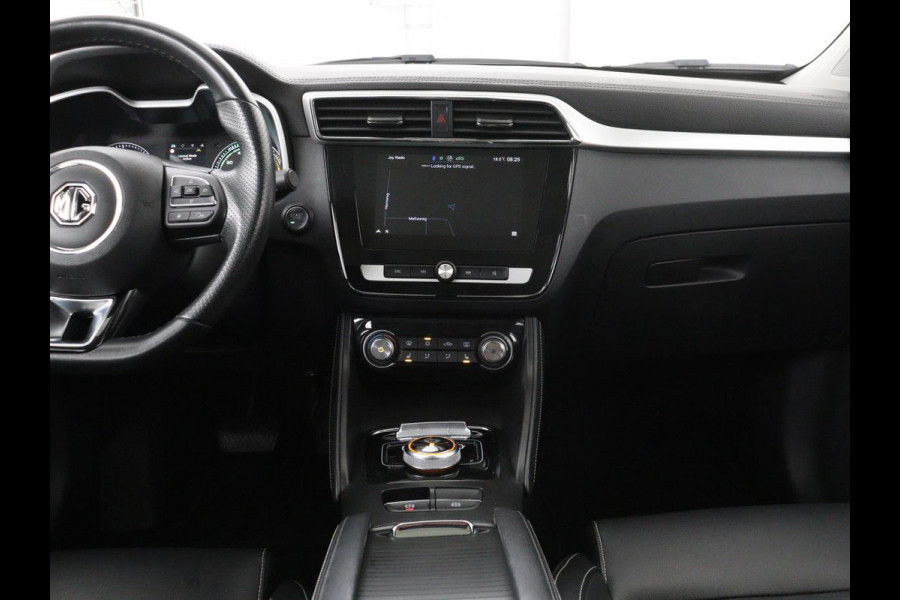MG ZS EV Luxury 45 kWh | Panoramadak | Leder | Stoelverwarming | Carplay | Adaptive cruise | Camera | Keyless | Full LED | Navigatie