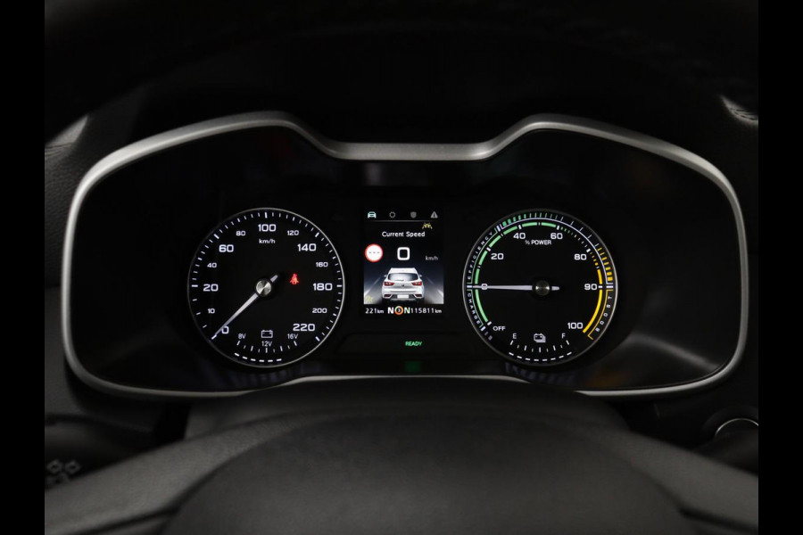 MG ZS EV Luxury 45 kWh | Panoramadak | Leder | Stoelverwarming | Carplay | Adaptive cruise | Camera | Keyless | Full LED | Navigatie