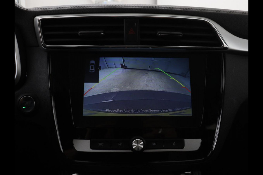 MG ZS EV Luxury 45 kWh | Panoramadak | Leder | Stoelverwarming | Carplay | Adaptive cruise | Camera | Keyless | Full LED | Navigatie