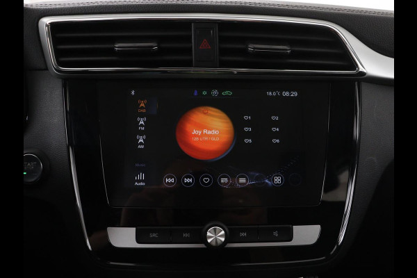 MG ZS EV Luxury 45 kWh | Panoramadak | Leder | Stoelverwarming | Carplay | Adaptive cruise | Camera | Keyless | Full LED | Navigatie