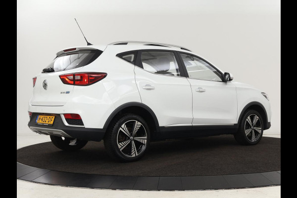 MG ZS EV Luxury 45 kWh | Panoramadak | Leder | Stoelverwarming | Carplay | Adaptive cruise | Camera | Keyless | Full LED | Navigatie