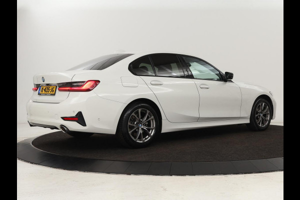 BMW 3 Serie 318i Executive Edition | Sport Line | Stoelverwarming | Camera | Trekhaak | Half leder | Full LED | Carplay | Live Cockpit