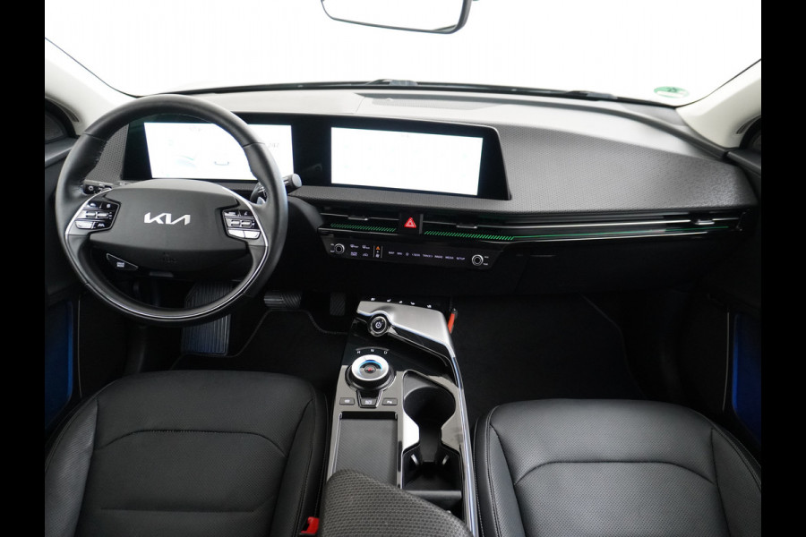 Kia Ev6 Plus 77.4kWh Leer Long Range 19" Apple Carplay Trekhaak Android Meridian-HiFi Adap. Cruise Camera Navi Ecc Elek.Verst.Stoelen+Ve Elek.Achterklep Led Regen-Lichtsensor Verkeersbord detectie Connected Services Bluetooth Uitparkeer waarschuwing Rijstrooksensor met correctie 1e Eigenaar Origineel Nederlandse Auto Dealer Onderhouden tot 233kw DC en 11kw AC laden Garantie Accu 7jaar/160.000km