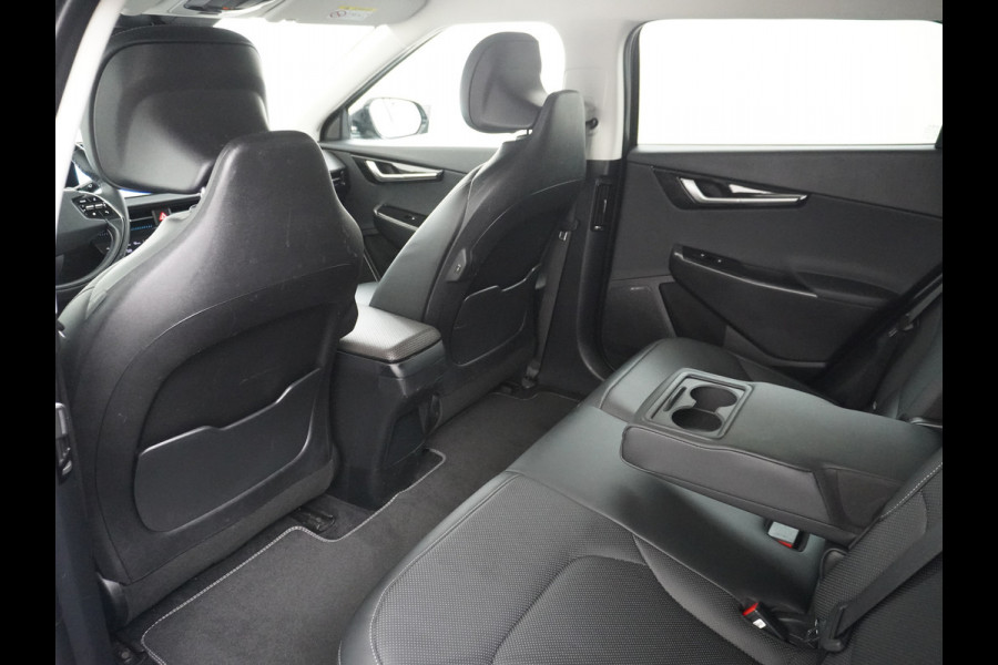 Kia Ev6 Plus 77.4kWh Leer Long Range 19" Apple Carplay Trekhaak Android Meridian-HiFi Adap. Cruise Camera Navi Ecc Elek.Verst.Stoelen+Ve Elek.Achterklep Led Regen-Lichtsensor Verkeersbord detectie Connected Services Bluetooth Uitparkeer waarschuwing Rijstrooksensor met correctie 1e Eigenaar Origineel Nederlandse Auto Dealer Onderhouden tot 233kw DC en 11kw AC laden Garantie Accu 7jaar/160.000km