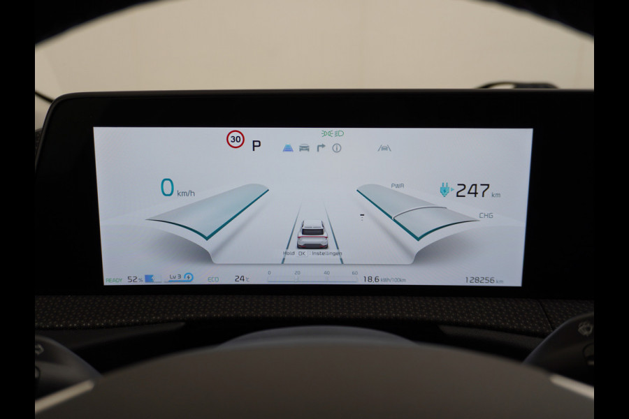 Kia Ev6 Plus 77.4kWh Leer Long Range 19" Apple Carplay Trekhaak Android Meridian-HiFi Adap. Cruise Camera Navi Ecc Elek.Verst.Stoelen+Ve Elek.Achterklep Led Regen-Lichtsensor Verkeersbord detectie Connected Services Bluetooth Uitparkeer waarschuwing Rijstrooksensor met correctie 1e Eigenaar Origineel Nederlandse Auto Dealer Onderhouden tot 233kw DC en 11kw AC laden Garantie Accu 7jaar/160.000km