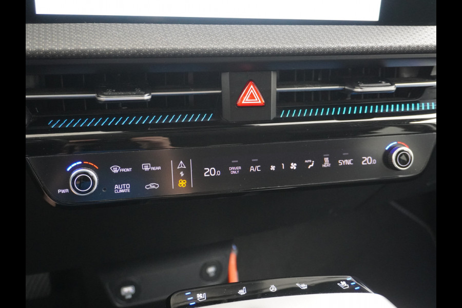Kia Ev6 Plus 77.4kWh Leer Long Range 19" Apple Carplay Trekhaak Android Meridian-HiFi Adap. Cruise Camera Navi Ecc Elek.Verst.Stoelen+Ve Elek.Achterklep Led Regen-Lichtsensor Verkeersbord detectie Connected Services Bluetooth Uitparkeer waarschuwing Rijstrooksensor met correctie 1e Eigenaar Origineel Nederlandse Auto Dealer Onderhouden tot 233kw DC en 11kw AC laden Garantie Accu 7jaar/160.000km