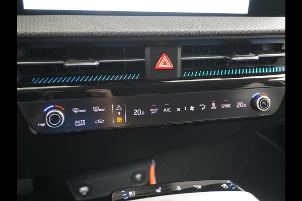 Kia Ev6 Plus 77.4kWh Leer Long Range 19" Apple Carplay Trekhaak Android Meridian-HiFi Adap. Cruise Camera Navi Ecc Elek.Verst.Stoelen+Ve Elek.Achterklep Led Regen-Lichtsensor Verkeersbord detectie Connected Services Bluetooth Uitparkeer waarschuwing Rijstrooksensor met correctie 1e Eigenaar Origineel Nederlandse Auto Dealer Onderhouden tot 233kw DC en 11kw AC laden Garantie Accu 7jaar/160.000km