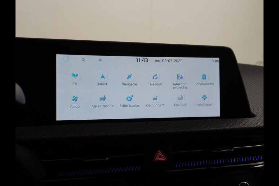 Kia Ev6 Plus 77.4kWh Leer Long Range 19" Apple Carplay Trekhaak Android Meridian-HiFi Adap. Cruise Camera Navi Ecc Elek.Verst.Stoelen+Ve Elek.Achterklep Led Regen-Lichtsensor Verkeersbord detectie Connected Services Bluetooth Uitparkeer waarschuwing Rijstrooksensor met correctie 1e Eigenaar Origineel Nederlandse Auto Dealer Onderhouden tot 233kw DC en 11kw AC laden Garantie Accu 7jaar/160.000km