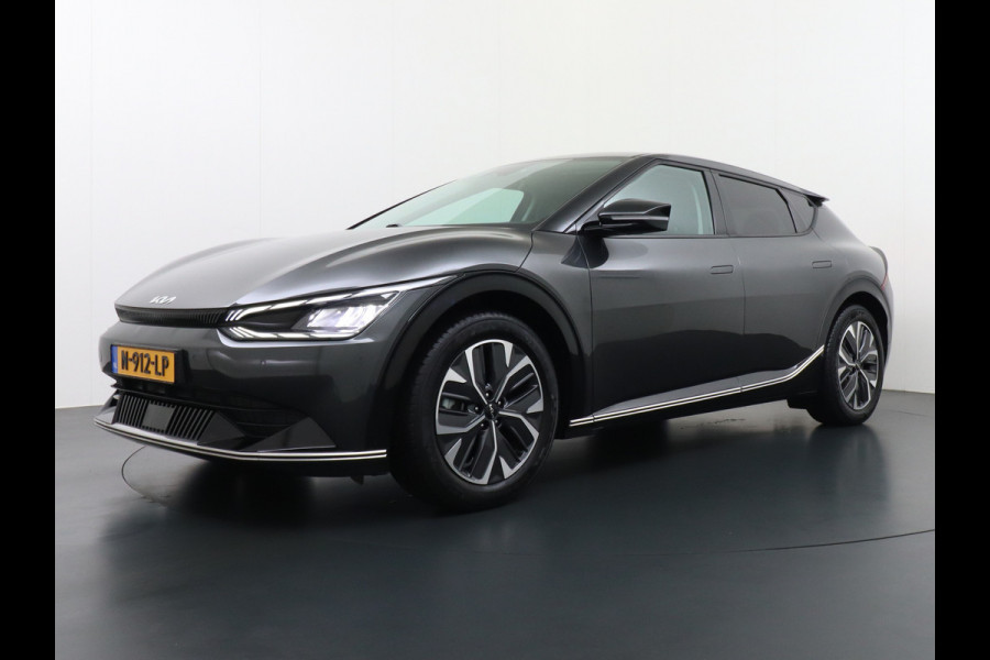 Kia Ev6 Plus 77.4kWh Leer Long Range 19" Apple Carplay Trekhaak Android Meridian-HiFi Adap. Cruise Camera Navi Ecc Elek.Verst.Stoelen+Ve Elek.Achterklep Led Regen-Lichtsensor Verkeersbord detectie Connected Services Bluetooth Uitparkeer waarschuwing Rijstrooksensor met correctie 1e Eigenaar Origineel Nederlandse Auto Dealer Onderhouden tot 233kw DC en 11kw AC laden Garantie Accu 7jaar/160.000km