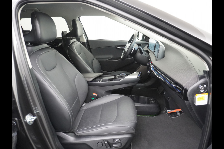 Kia Ev6 Plus 77.4kWh Leer Long Range 19" Apple Carplay Trekhaak Android Meridian-HiFi Adap. Cruise Camera Navi Ecc Elek.Verst.Stoelen+Ve Elek.Achterklep Led Regen-Lichtsensor Verkeersbord detectie Connected Services Bluetooth Uitparkeer waarschuwing Rijstrooksensor met correctie 1e Eigenaar Origineel Nederlandse Auto Dealer Onderhouden tot 233kw DC en 11kw AC laden Garantie Accu 7jaar/160.000km