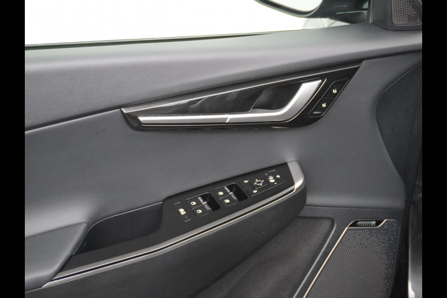 Kia Ev6 Plus 77.4kWh Leer Long Range 19" Apple Carplay Trekhaak Android Meridian-HiFi Adap. Cruise Camera Navi Ecc Elek.Verst.Stoelen+Ve Elek.Achterklep Led Regen-Lichtsensor Verkeersbord detectie Connected Services Bluetooth Uitparkeer waarschuwing Rijstrooksensor met correctie 1e Eigenaar Origineel Nederlandse Auto Dealer Onderhouden tot 233kw DC en 11kw AC laden Garantie Accu 7jaar/160.000km