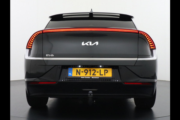 Kia Ev6 Plus 77.4kWh Leer Long Range 19" Apple Carplay Trekhaak Android Meridian-HiFi Adap. Cruise Camera Navi Ecc Elek.Verst.Stoelen+Ve Elek.Achterklep Led Regen-Lichtsensor Verkeersbord detectie Connected Services Bluetooth Uitparkeer waarschuwing Rijstrooksensor met correctie 1e Eigenaar Origineel Nederlandse Auto Dealer Onderhouden tot 233kw DC en 11kw AC laden Garantie Accu 7jaar/160.000km