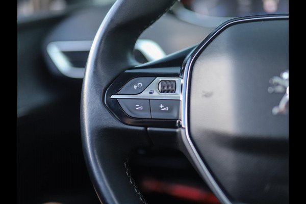 Peugeot 3008 1.5 BlueHDi Blue Lease Premium | Pano | Camera | Focal | Memory | Keyless