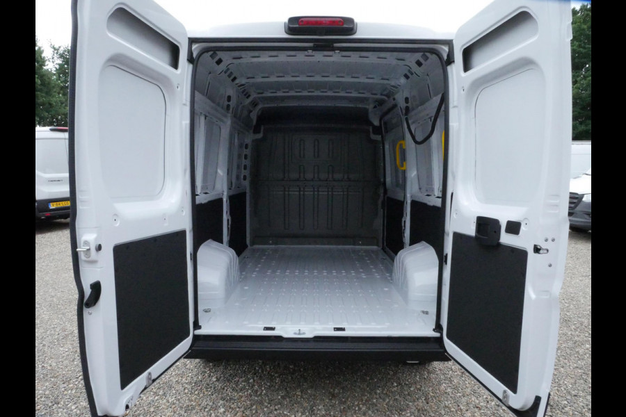 Opel Movano 2.2D 140PK, L2H2, 3.5t, Airco, Automaat, 03 stuks direct uit voorraad leverbaar, Nieuw BPM vrij