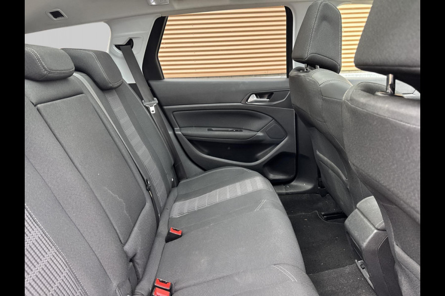 Peugeot 308 SW 1.2 PureTech Allure | automaat | panoramadak | massagestoelen | stoelverwarming | blind-spot | adaptive cruise | navigatie |