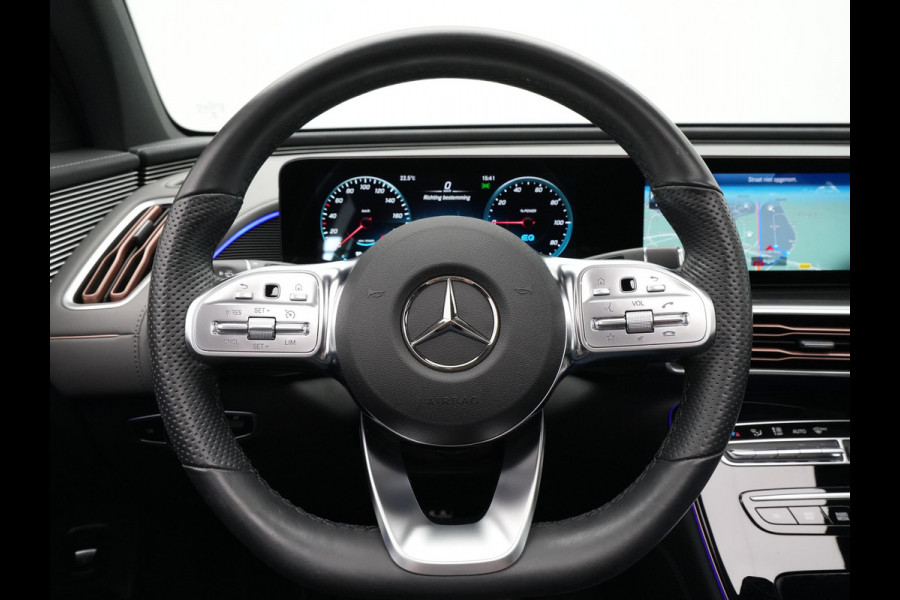 Mercedes-Benz EQC 400 4MATIC Premium 80 kWh 408pk Panorama Navigatie Stoelverwarming 360 Camera Ambientlight 333