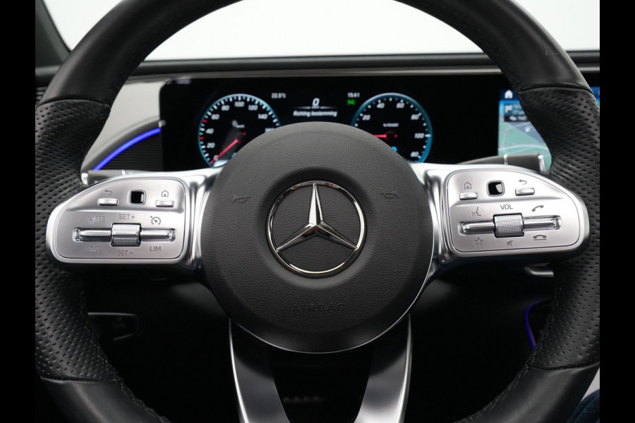 Mercedes-Benz EQC 400 4MATIC Premium 80 kWh 408pk Panorama Navigatie Stoelverwarming 360 Camera Ambientlight 333